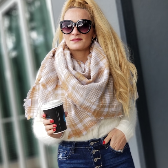 Plaid Blanket Scarf - Picture 1 of 9